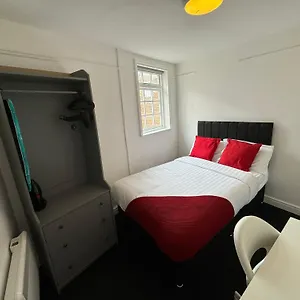Modern In Heart Of Apartment