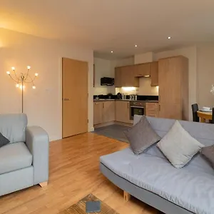 Stylish & Cosy Apartment